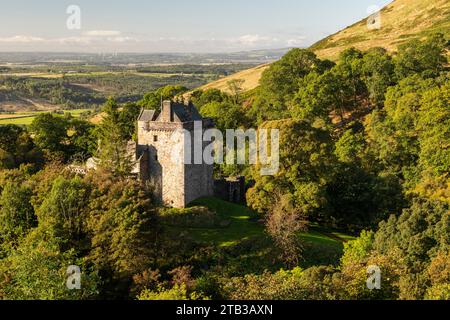 Château Campbell près de Dollar dans le Clackmannanshire, en Écosse. Automne (septembre) 2022. Banque D'Images