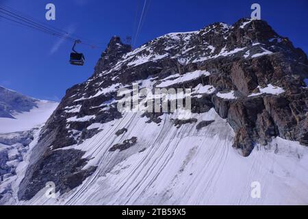 Téléphérique Matterhorn Glacier Paradise près de Zermatt, Visp, Valais, Suisse Banque D'Images