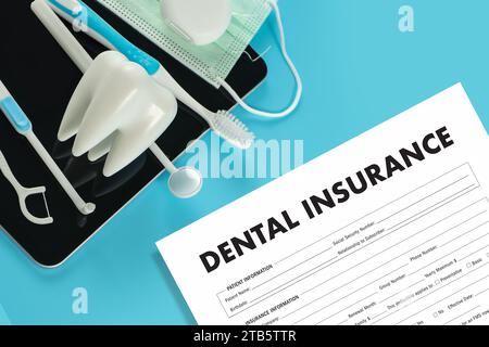 Loi dentaire règles médicales sur les dents l'assurance dentaire est un concept sain. Entreprise de soins de santé et outils dentaires Banque D'Images