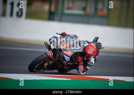 Francesco Bagnaia (Italie) et Ducati Lenovo Team participent aux essais moto GP Valencia sur le circuit Ricardo Tormo (Cheste, moto GP Valencia Test). Banque D'Images