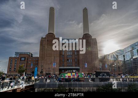 Battersea Power Station à Londres, centre commercial de l'usine Banque D'Images