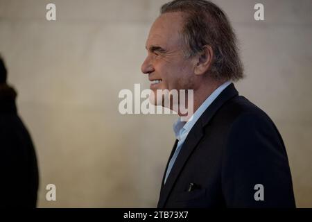 Rome, Italie. 04 décembre 2023. Oliver Stone assiste au photocall du film ''Nuclear Now'' au Space Cinema Moderno à Rome, Italie, le 4 décembre 2023. (Photo de Luca Carlino/NurPhoto) crédit : NurPhoto SRL/Alamy Live News Banque D'Images