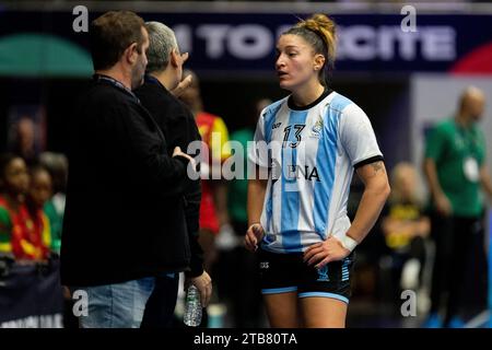 Frederikshavn, Danemark. 04 décembre 2023. Giuliana Gavilan (13), Argentine, a été vue lors du match du Championnat du monde de handball 2023 de l'IHF entre l'Argentine et le Congo à l'Arena Nord à Frederikshavn. (Crédit photo : Gonzales photo/Alamy Live News Banque D'Images