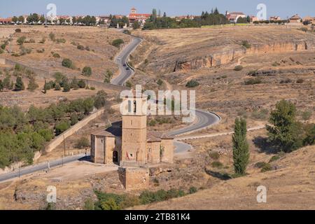 Espagne, Castille, Ségovie, Iglesia de la Vera Cruz ou Église de la vraie Croix (1208) située en contrebas de l'Alcazar. Banque D'Images