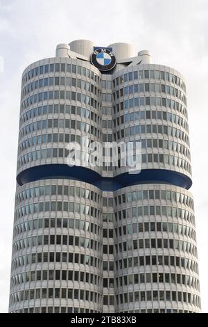 Groupe BMW quatre cylindres HQ à Minuch Banque D'Images