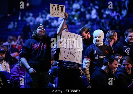 Espoo, Finlande. 03 décembre 2023. Fans de FURIA pendant Elisa Masters Espoo 2023 - jour 5 au Metro Areena le 3 décembre 2023 à Espoo, Finlande. (Photo de Gabriel Calvino Alonso/Orange Pictures) crédit : Orange pics BV/Alamy Live News Banque D'Images