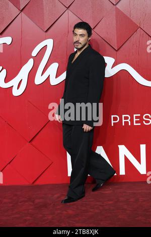 Londres, Royaume-Uni. 4 décembre 2023. Giovanni Beda arrive aux Fashion Awards 2023, Royal Albert Hall, Londres. Crédit : Isabel Infantes/EMPICS/Alamy Live News Banque D'Images