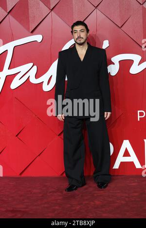 Londres, Royaume-Uni. 4 décembre 2023. Giovanni Beda arrive aux Fashion Awards 2023, Royal Albert Hall, Londres. Crédit : Isabel Infantes/EMPICS/Alamy Live News Banque D'Images