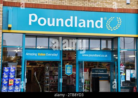 Pound Land dans Huntington High Street Banque D'Images