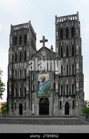 St. La cathédrale de Joseph est une église de la rue Nha Tho dans le district de Hoàn Kiếm à Hanoi, au Vietnam. C'est un néo-gothique de la fin du 19e siècle (néo-gothique s Banque D'Images