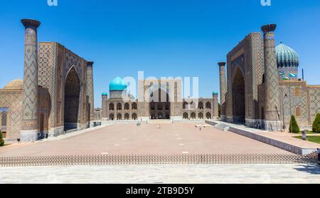 Vue aérienne de la place Registan à Samarkand Ouzbékistan Banque D'Images