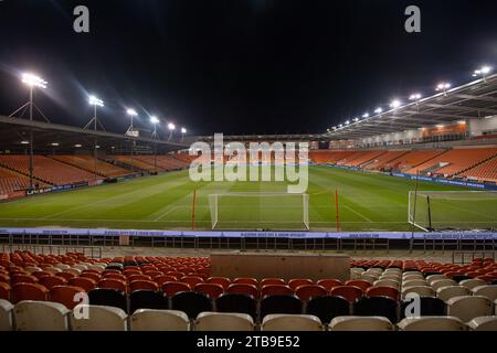 Blackpool, Royaume-Uni. 05 décembre 2023. Bloomfield Road attend avant le match, lors du Bristol Street Motors Trophy Match Blackpool vs Barnsley à Bloomfield Road, Blackpool, Royaume-Uni, le 5 décembre 2023 (photo de Cody Froggatt/News Images) à Blackpool, Royaume-Uni le 12/5/2023. (Photo de Cody Froggatt/News Images/Sipa USA) crédit : SIPA USA/Alamy Live News Banque D'Images