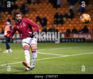 BRADFORD, ROYAUME-UNI. 5 décembre 2023. TROPHÉE EFL : Bradford City AFC v Liverpool FC under 21s. Vadaine Oliver de Bradford City se réchauffe. Crédit Paul B Whitehurst/Alamy Live News Banque D'Images