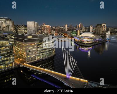 Photographie aérienne de Media City et Salford Quays 4 Banque D'Images