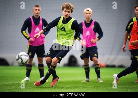 STOCKHOLM Vincent Seger Ibrahimovic, 2023120515 ans, fils du footballeur suédois Zlatan Ibrahimovic et de sa femme Helena Seger, en action lors d'un tr Banque D'Images
