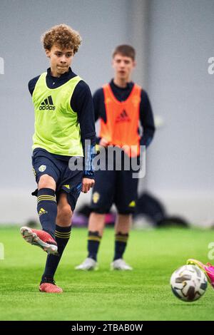 STOCKHOLM Vincent Seger Ibrahimovic, 2023120515 ans, fils du footballeur suédois Zlatan Ibrahimovic et de sa femme Helena Seger, en action lors d'un tr Banque D'Images