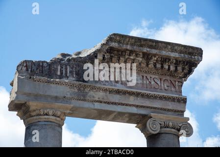 Ruines d'amphithéâtre à Catane, Sicile, Italie Banque D'Images