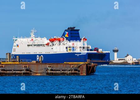 European Highlander Ferry, Port of Larne, County Antrim, Irlande du Nord, Royaume-Uni Banque D'Images