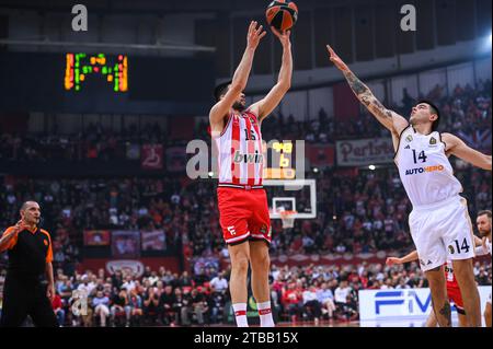 Pirée, Lombardie, Grèce. 5 décembre 2023. 16 KOSTAS PAPANIKOLAOU de l'Olympiacos Piraeus lors de l'Euroleague, ronde 12, match entre l'Olympiacos Piraeus et le Real Madrid au stade de la paix et de l'amitié le 5 décembre 2023, au Piraeus, Grèce. (Image de crédit : © Stefanos Kyriazis/ZUMA Press Wire) USAGE ÉDITORIAL SEULEMENT! Non destiné à UN USAGE commercial ! Banque D'Images