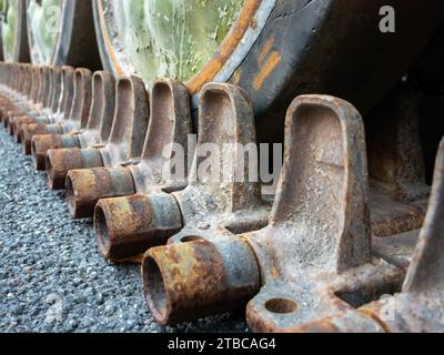 Kiev, Ukraine -26 août 2023 : gros plan des traces d'un char russe détruit sur Khreshchatyk Banque D'Images