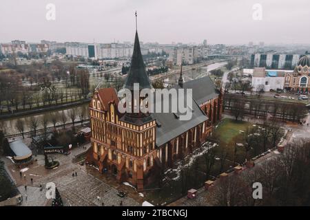 Vue sur la cathédrale de Kaliningrad.Architecture médiévale de la ville européenne de Konigsberg vue du dessus, vue aérienne, Banque D'Images
