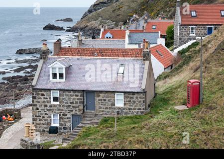 Village de Crovie en novembre. Crovie, Aberdeenshire, Écosse Banque D'Images