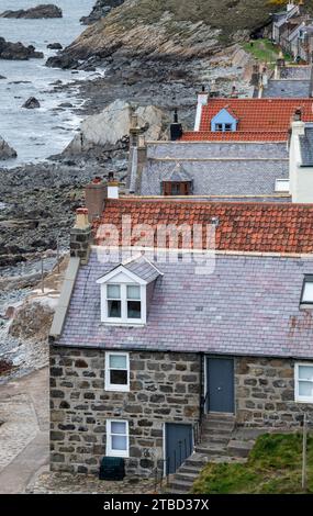 Village de Crovie en novembre. Crovie, Aberdeenshire, Écosse Banque D'Images