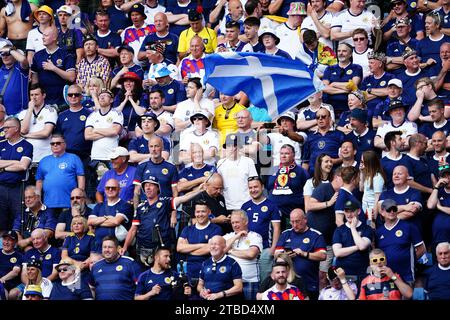 Photo de dossier datée du 17-06-2023 de fans écossais, dont les groupes ont critiqué un billet Euro 2024 "Shambles" qui a retardé le début du processus controversé de vente aux membres officiels du club de supporters. Date de publication : mercredi 6 décembre 2023. Banque D'Images