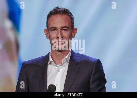 Naples, Italie. 06 décembre 2023. Filippo Volandri est un entraîneur de tennis italien, commentateur de télévision et ancien joueur de tennis. Le capitaine qui a mené l'équipe italienne de tennis à la victoire en coupe Davis lors de la neuvième édition des Gazzetta Sports Awards, la cérémonie de remise des prix dédiée aux stars du sport, organisée par la Gazzetta dello Sport à Naples le 6 décembre 2023 à bord du MSC Fantasia. Crédit : Agence photo indépendante/Alamy Live News Banque D'Images