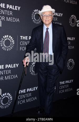 Beverly Hills, États-Unis. 06 décembre 2023. Sitcom TV et producteur de cinéma extraordinaire Norman Lear, 101 ans, est décédé à son domicile à Los Angeles, Californie le 6 décembre 2023. ------------------------------------------------- Norman Lear au Paley Center for Media's 'The Paley Honors : a Special Tribute to Television's Comedy Legendss' qui s'est tenu au Beverly Wilshire Hotel le 21 novembre 2019 à Beverly Hills, Californie. © Janet Gough/AFF-USA.COM crédit : AFF/Alamy Live News Banque D'Images