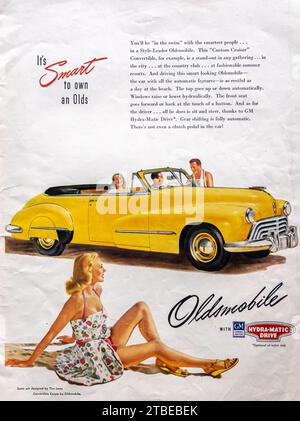 Publicité sur le coupé cabriolet Oldsmobile 1947 Hydra-Matic Drive. Un modèle féminin en maillot de bain conçu par Tino Leser Banque D'Images