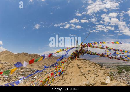 Panorama de la colline de Tsenmo sur Leh et la vallée de l'Indus, Ladakh, Jammu-et-Cachemire, Inde, Asie Banque D'Images