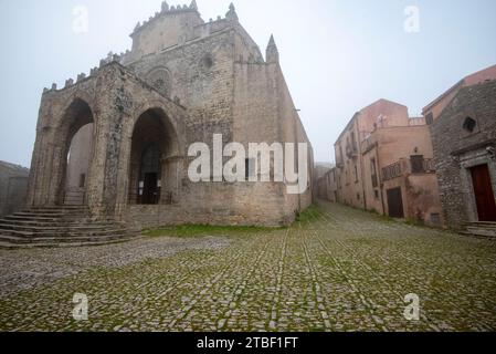 Église mère de Santa Maria Assunta - Erice - Italie Banque D'Images