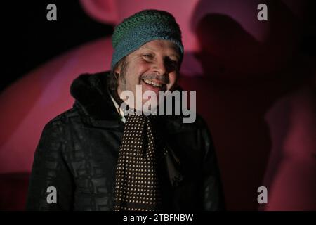 Lyon, France. 06 décembre 2023. Philippe Katerine lors de la Fête des Lumières à Lyon, France le 6 décembre 2023. Photo Julien Reynaud/APS-Medias/ABACAPRESS.COM crédit : Abaca Press/Alamy Live News Banque D'Images