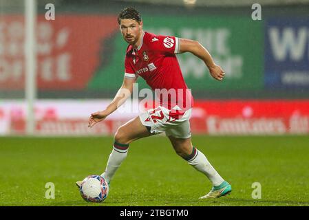 George Evans de Wrexham lors du match de deuxième tour de la Emirates FA Cup sur le terrain de course de Wrexham. Date de la photo : dimanche 3 décembre 2023. Banque D'Images