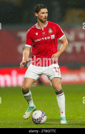 George Evans de Wrexham lors du match de deuxième tour de la Emirates FA Cup sur le terrain de course de Wrexham. Date de la photo : dimanche 3 décembre 2023. Banque D'Images