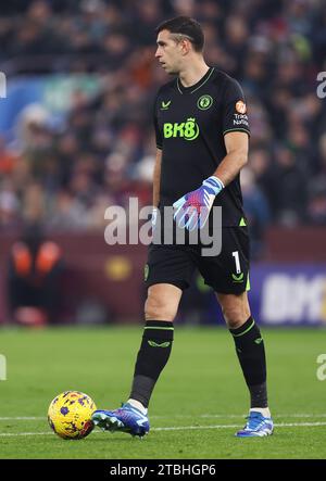 Birmingham, Royaume-Uni. 6 décembre 2023. Emiliano Martinez d'Aston Villa réagit lors du match de Premier League à Villa Park, Birmingham. Le crédit photo devrait se lire : Cameron Smith/Sportimage crédit : Sportimage Ltd/Alamy Live News Banque D'Images