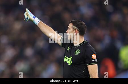 Birmingham, Royaume-Uni. 6 décembre 2023. Emiliano Martinez d'Aston Villa réagit lors du match de Premier League à Villa Park, Birmingham. Le crédit photo devrait se lire : Cameron Smith/Sportimage crédit : Sportimage Ltd/Alamy Live News Banque D'Images