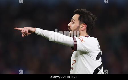 Birmingham, Royaume-Uni. 6 décembre 2023. Bernardo Silva de Manchester City réagit lors du match de Premier League à Villa Park, Birmingham. Le crédit photo devrait se lire : Cameron Smith/Sportimage crédit : Sportimage Ltd/Alamy Live News Banque D'Images