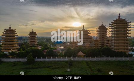 11 août 2022 : Minh Dang Quang Dharma Institute est situé au 505 Hanoi Highway, an Phu Ward, District 2, Ho Chi Minh ville à l'aube Banque D'Images