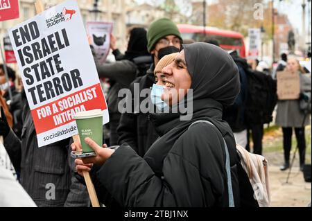 Londres, Royaume-Uni. London School & Uni grève d'un jour, marche de masse des étudiants pour la Palestine appelant à un cessez-le-feu maintenant. Whitehall en face 10 Downing Street. Crédit : michael melia/Alamy Live News Banque D'Images