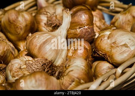 Clous de girofle fumés Hickory dans Un panier en osier, Royaume-Uni Banque D'Images