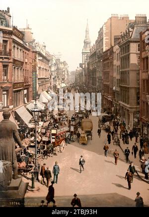 Cheapside, Straße in der City of London, ca 1895, England, Historisch, digital restaurierte Reproduktion von einer Vorlage aus dem 19. Jahrhundert / Cheapside, rue dans la ville de Londres, ca 1895, Angleterre, Historique, reproduction restaurée numériquement à partir d'un original du 19e siècle Banque D'Images