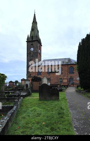 St Michael’s and South Parish Church, Dumfries Town, Dumfries and Galloway, Scotland, UK le poète Robert Burns est enterré dans le cimetière. Banque D'Images