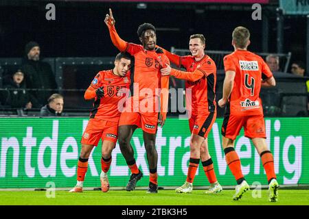 Rotterdam, pays-Bas. 07 décembre 2023. Rotterdam - Lequincio Zeefuik du FC Volendam célèbre le 1-1 lors du match d'Eredivisie entre Feyenoord et FC Volendam au Stadion Feijenoord de Kuip le 7 décembre 2023 à Rotterdam, aux pays-Bas. Crédit : photos boîte à boîte/Alamy Live News Banque D'Images