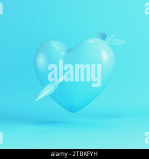 Coeur percé par la flèche cupidon sur fond bleu vif dans des couleurs pastel. Concept de minimalisme. rendu 3d. Banque D'Images