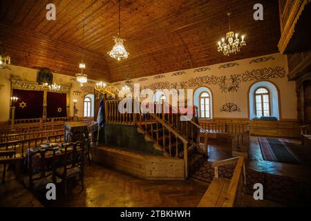 Intérieur de la synagogue à Akhaltsikhe, Géorgie. Banque D'Images