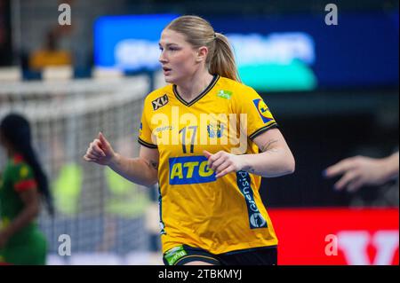 Gothenburg, Suède. 7 décembre 2023. Nina Dano de Suède lors du match du Championnat du monde féminin de handball de l'IHF 2023 entre la Suède et le Cameroun le 7 décembre 2023. Crédit : PS photo / Alamy Live News Banque D'Images