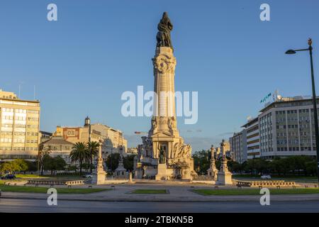 Lisbonne, Portugal - 18.09.2023 : statue de marques de Pombal au centre du rond-point. Marquis de Pombal Square dans le centre-ville de Lisbonne à Por Banque D'Images