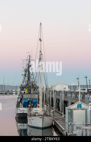 Everett WA USA Oct 28 2023 Dawn sur le front de mer Banque D'Images